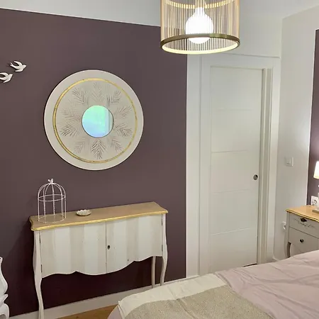 Apartment Puerta 10 *